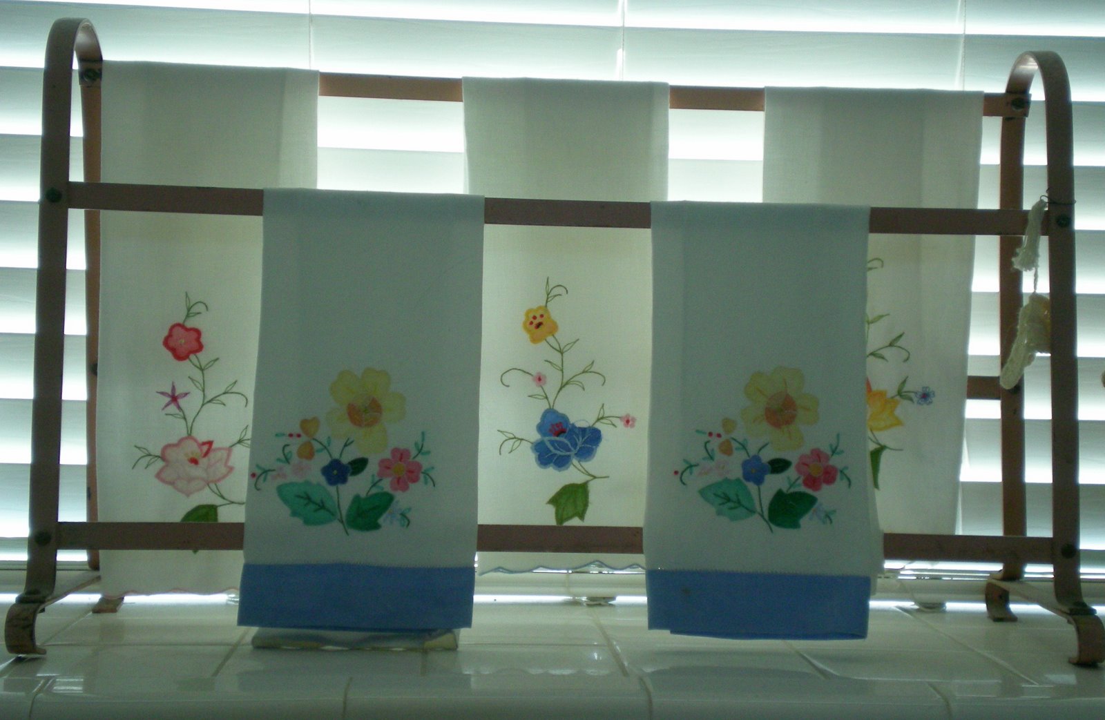 [DSCN2170.JPG]