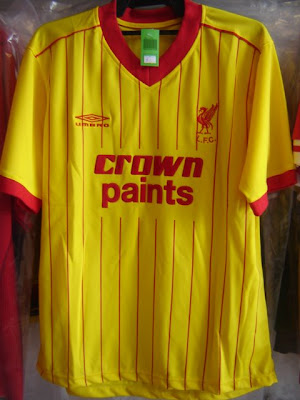liverpool yellow crown paints kit