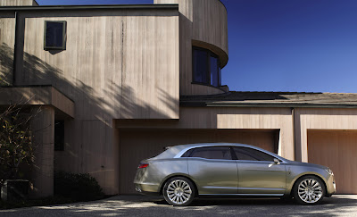 Detroit Show: Lincoln MKT Concept With 340HP Twin-Turbo V6 | Carscoops Detroit Show: Lincoln MKT Concept With 340HP Twin-Turbo V6 | Carscoops
