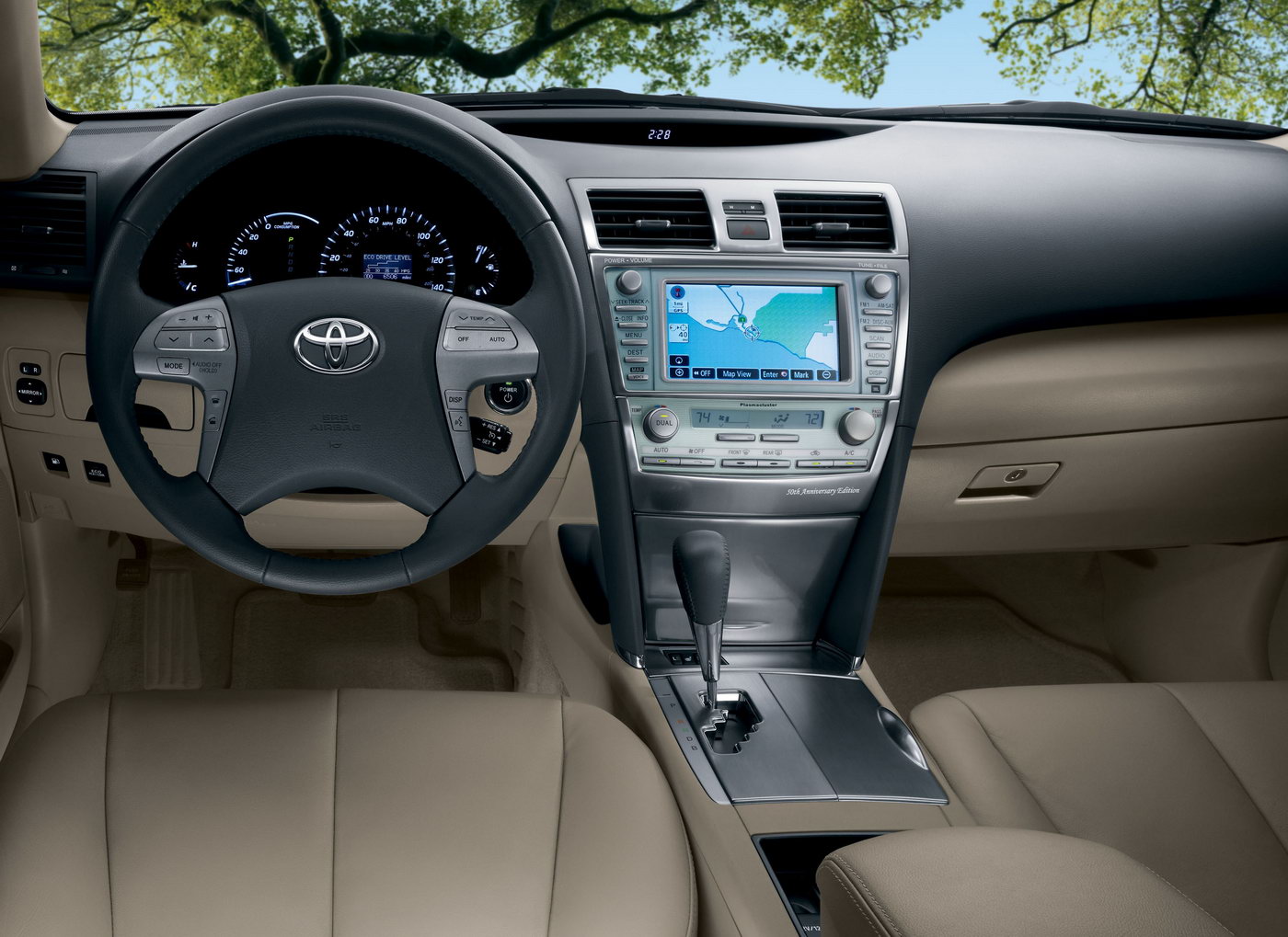 http://4.bp.blogspot.com/_FoXyvaPSnVk/RdtBtzwDc9I/AAAAAAAADkU/K0Nx7xmwt64/s1600/Carscoop_50thCamryHybrid_4.jpg