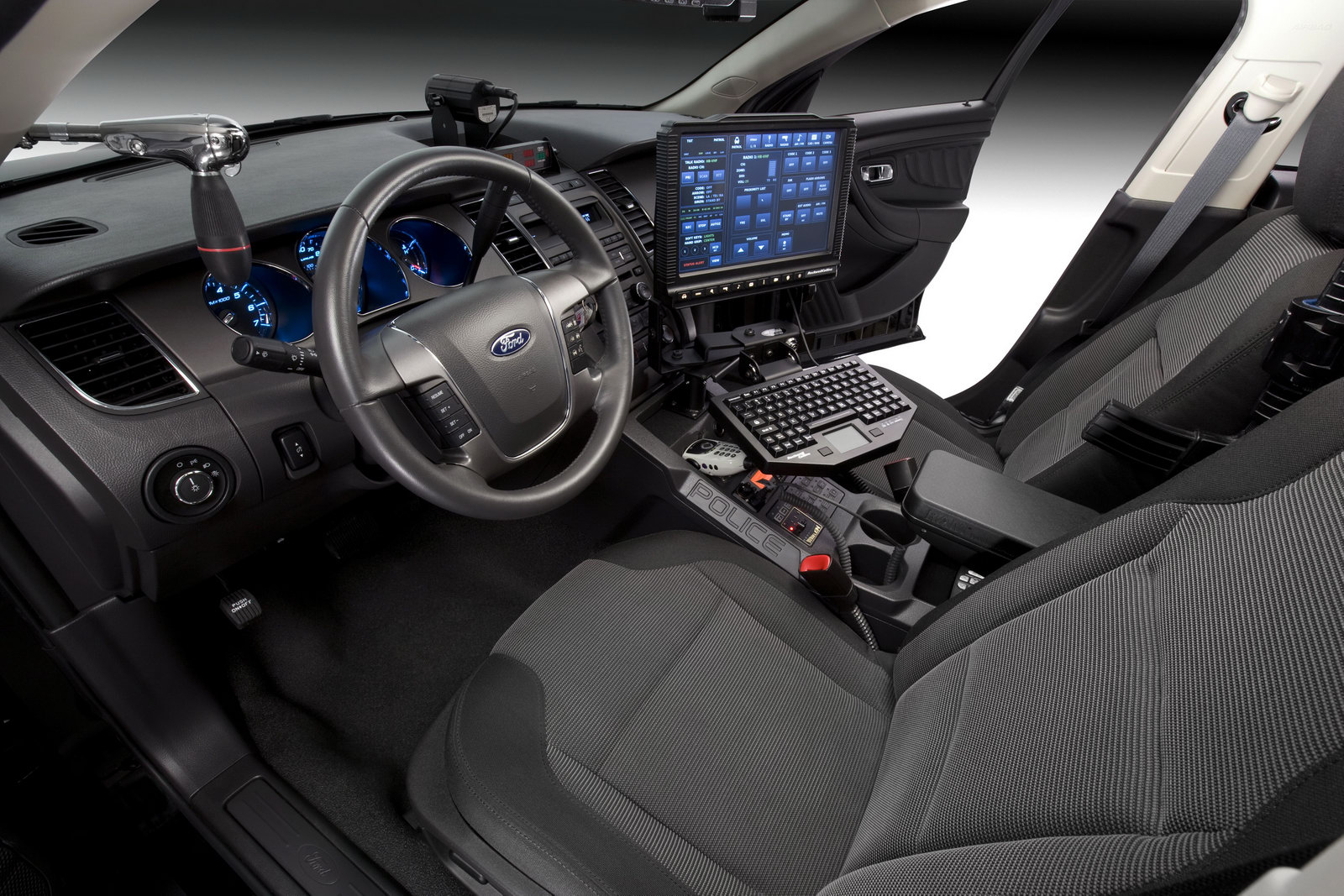 [Ford-Taurus-Inteceptor-3.jpg]
