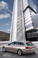 2011-BMW-5-Series-Touring-11.jpg