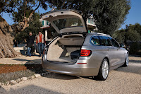 2011-BMW-5-Series-Touring-28.jpg