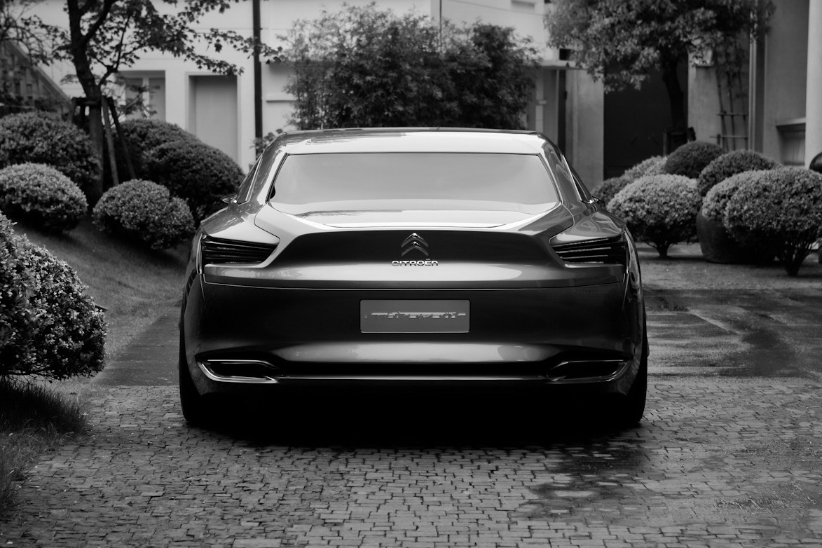 Citroën показал первые официальные фото концепта Metropolis