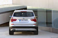 2011-BMW-X3-75.JPG