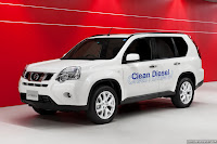 2011-Nissan-X-Trail-23.jpg