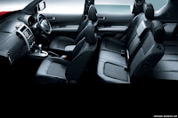 2011-Nissan-X-Trail-29.jpg