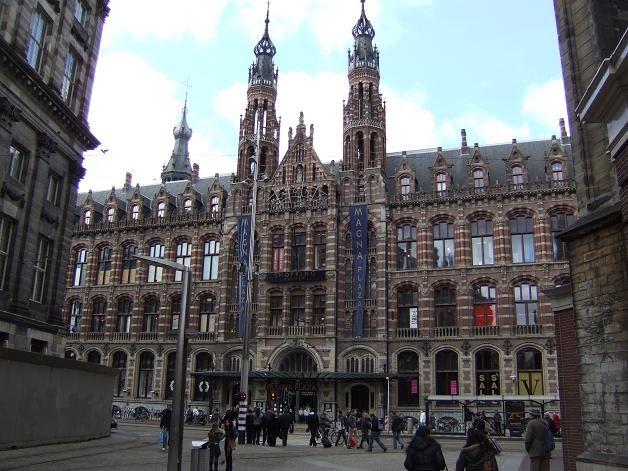 World Tourism The Magna Plaza