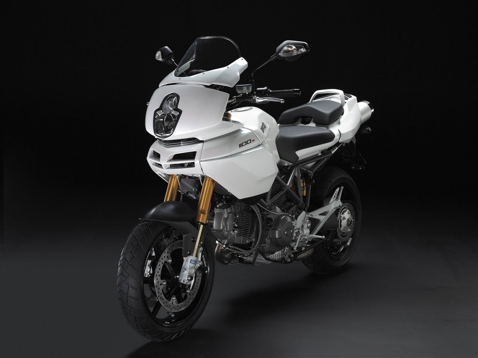 [2009+Ducati+Multistrada+1100S+white.jpg]
