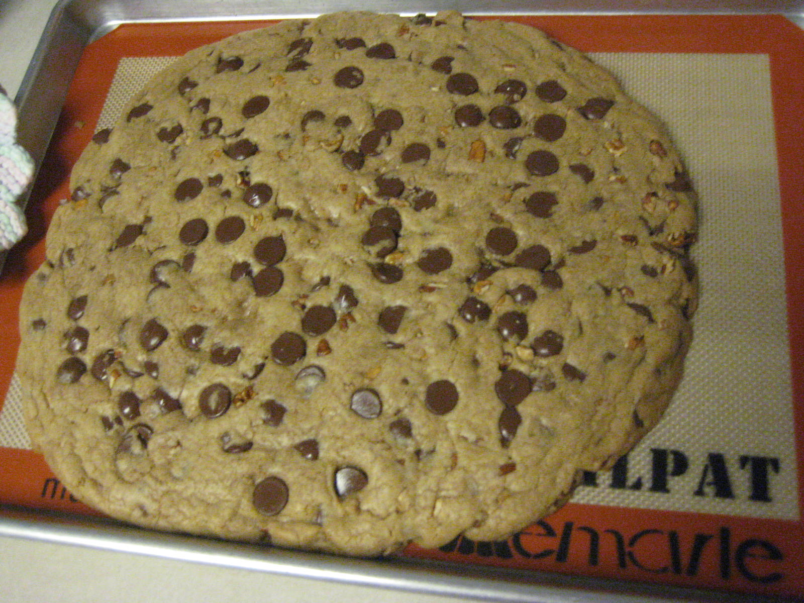 Midwest Baker The Giant Cookie
