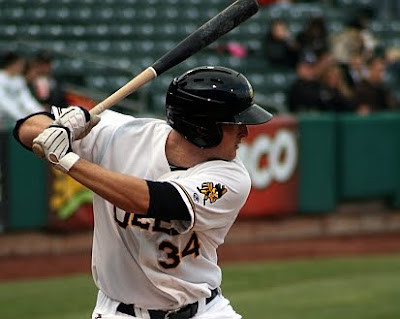 http://4.bp.blogspot.com/_Fug5nS6G78I/TCg9ip-b21I/AAAAAAAAFCc/FQFTXZGEDVU/s1600/Trumbo.jpg