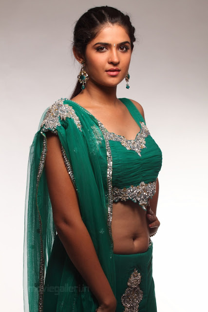 Deeksha Seth Hot Pics In Bikini Deeksha Seth Hot Pics In Bikini