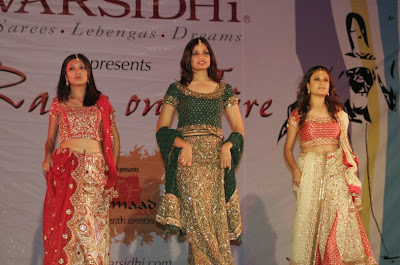 IIM Bangalore Fashion Show Pictures : Hot Girls of Indian College