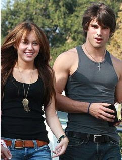Justin Gaston