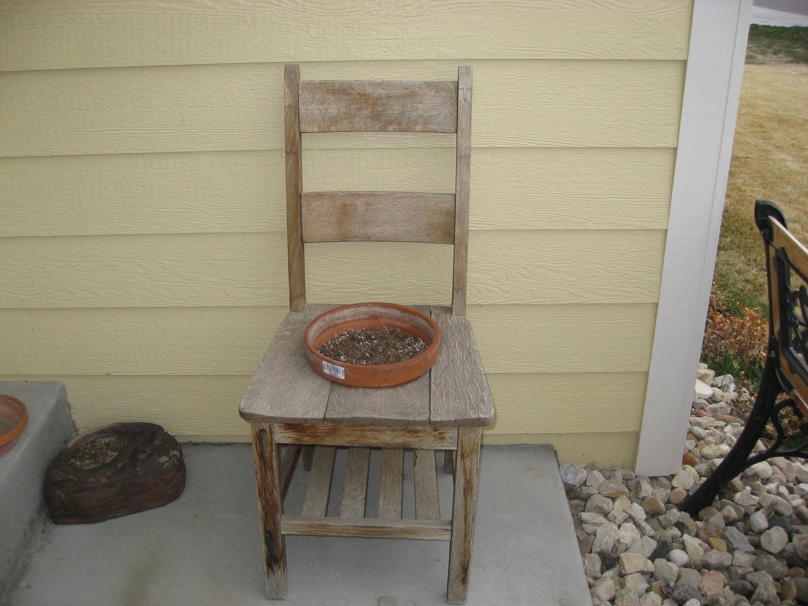 Girl in Air BLOG: Old Chair Planter