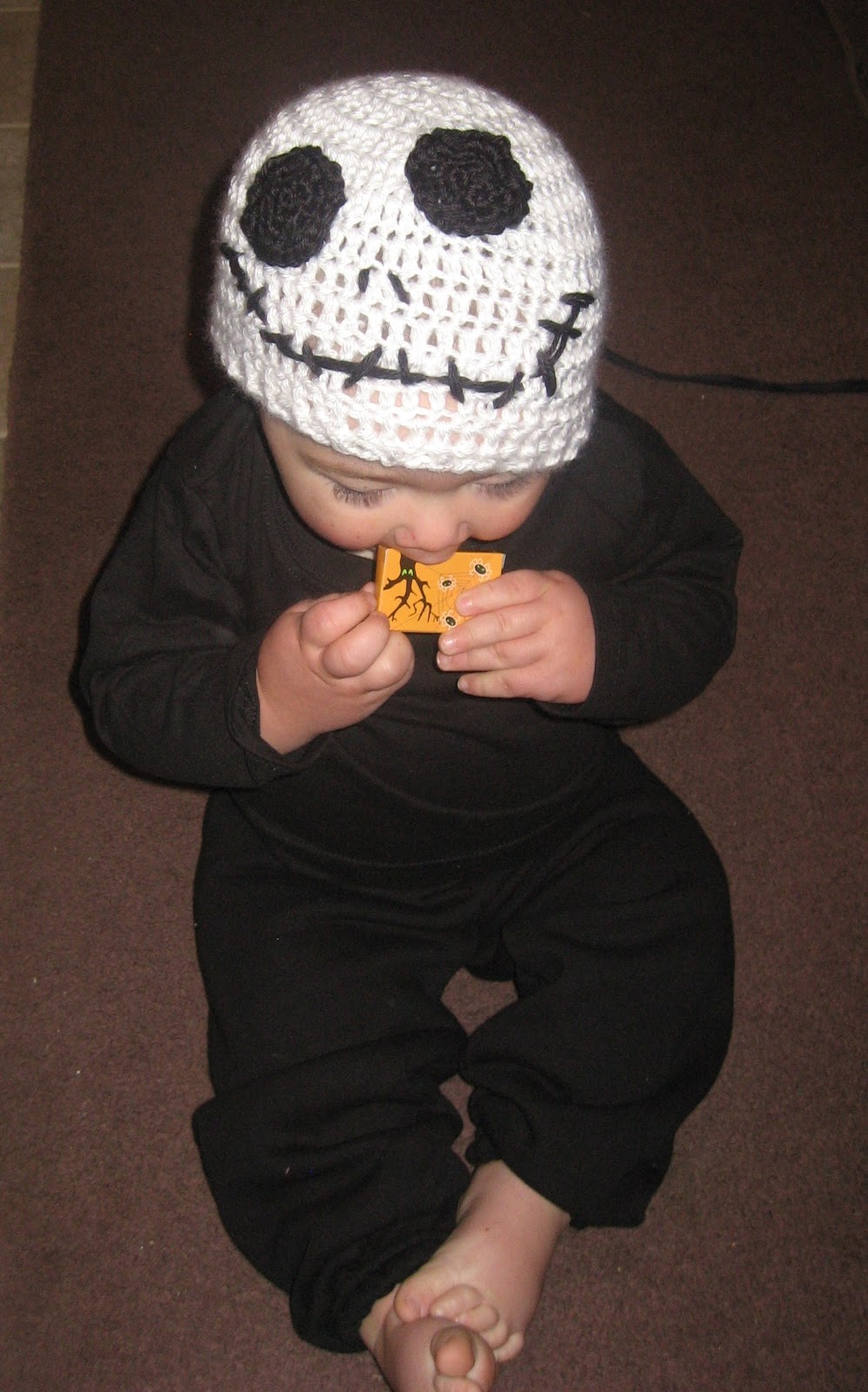 Girl in Air BLOG Jack Skellington Hat Tutorial