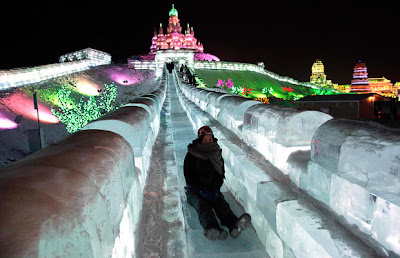 مدينة الثلــج في الصيـــن جنه من الخيــآل  تحديدا Harbin  Harbin_ice+and_snow_festival_04