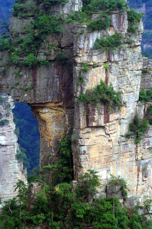 As montanhas chinesas do filme Avatar