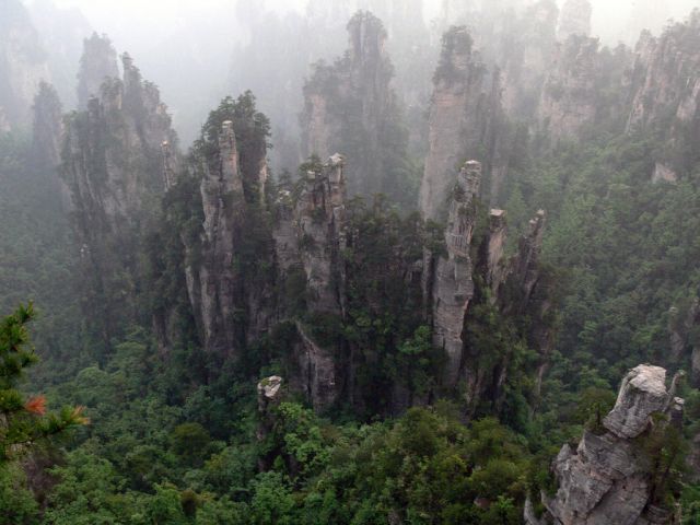 As montanhas chinesas do filme Avatar As montanhas chinesas do filme Avatar