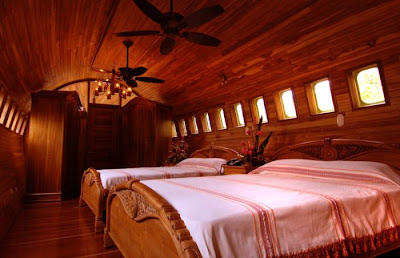 Jet Hotels and Houses