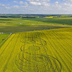 100 Foto Crop Circle dari Seluruh Dunia - www.digaleri.com gambar crop circle, foto crop circle, alien, ufo, lingkaran tanaman, www.digaleri.com