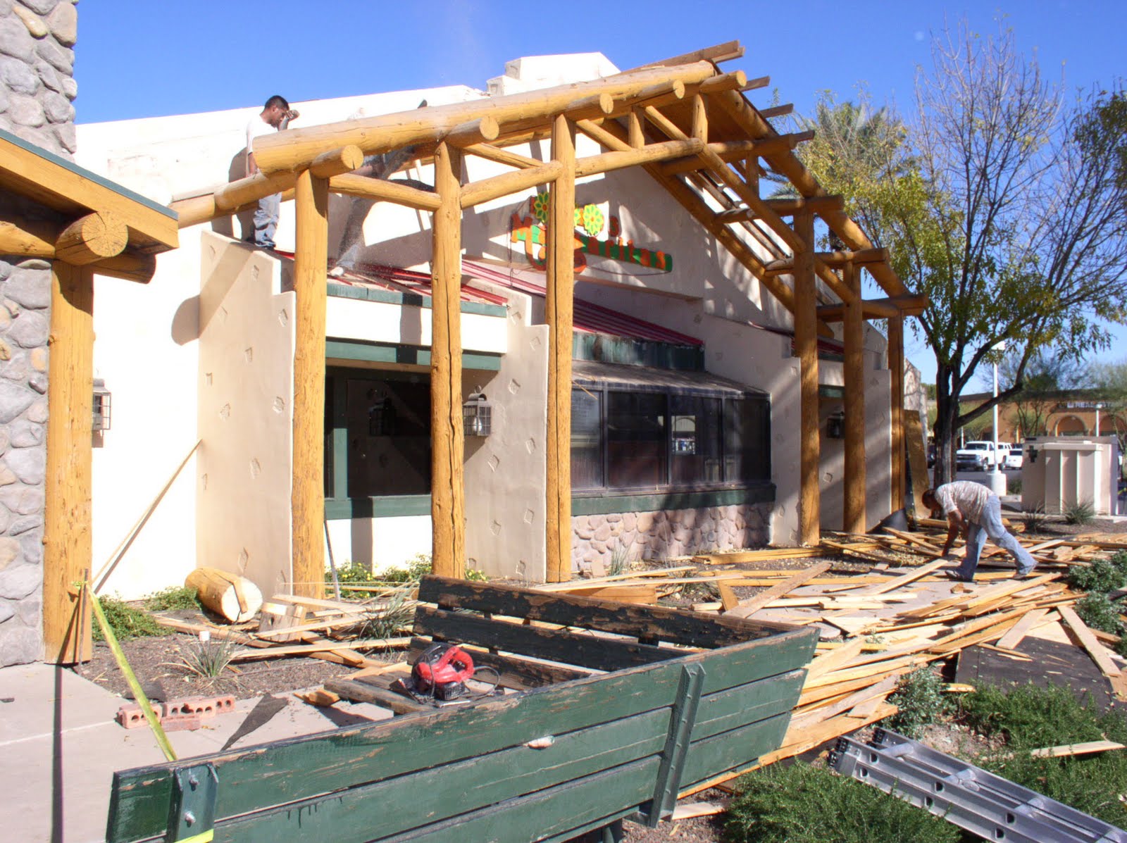 [removingthefront_Jan5_2009.JPG]