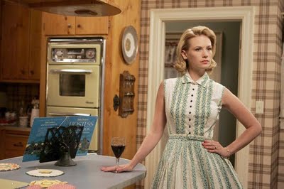 [4HostessCookbookBettyDraper.jpg]