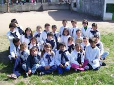 Alumnos de 2º G/ Maestra Virginia Sorrondegui