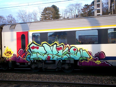 rush bond end hulk graffiti art