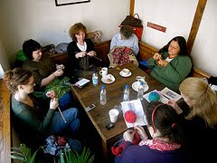 photo, Knitting circle, Foyle's cafe, by Steve Bowbrick