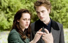 [Kétrészes+lesz+a+Breaking+Dawn.jpg]