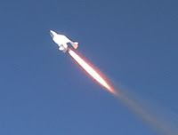 SpaceShipOne en pleine accélération en 2004.