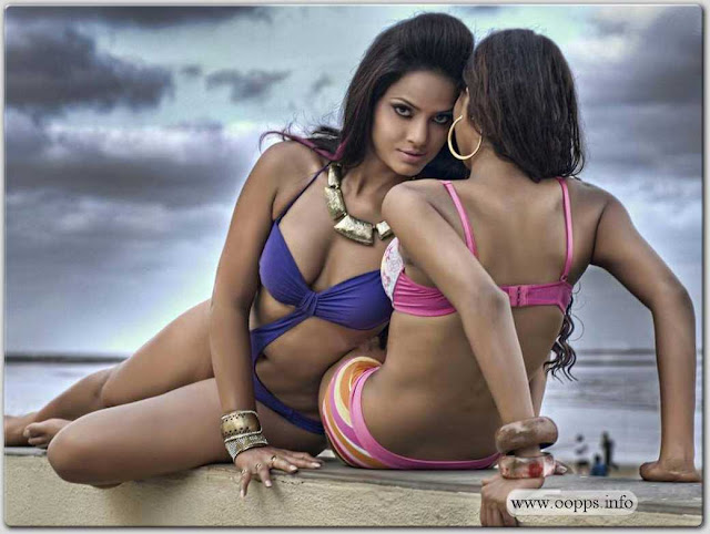 Sexy Bollywood Girls In Hot Bikini Pics