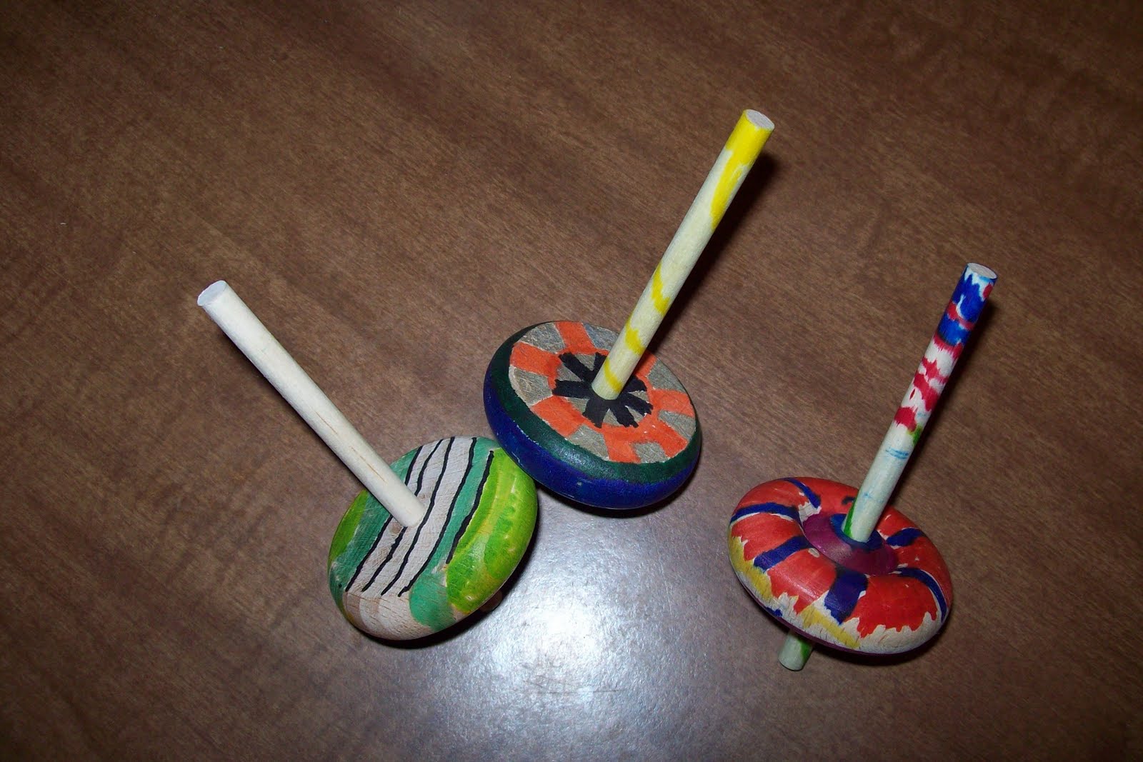 Schick Fun Ideas Wooden toy tops