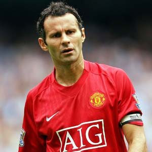 http://4.bp.blogspot.com/_GDf1eU_K_5w/Sr5tdRvqyXI/AAAAAAAAAF4/BfSm_CYtPoo/s320/Ryan-Giggs1.jpg