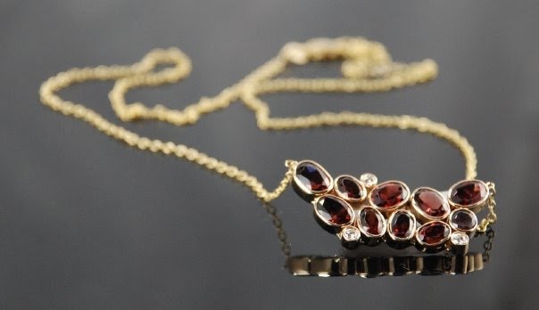 Natalie Portman, natalie portman julia roberts necklace. Natalie Portman,