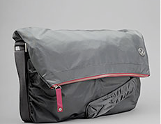 lululemon messenger bag