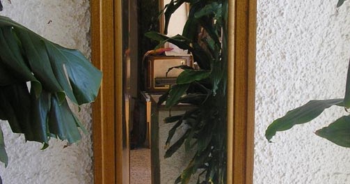 badulake de ana: REUTILIZANDO LA PUERTA DE UN ARMARIO