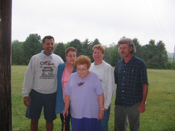 Pappy, Aunt Steph, Aunt Dee, Uncle Ray, Nanny