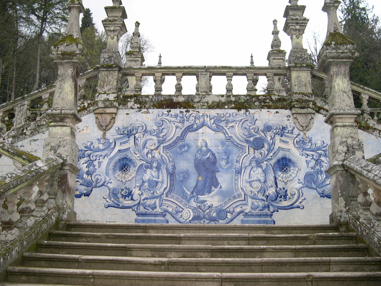 [LAMEGO04.jpg]