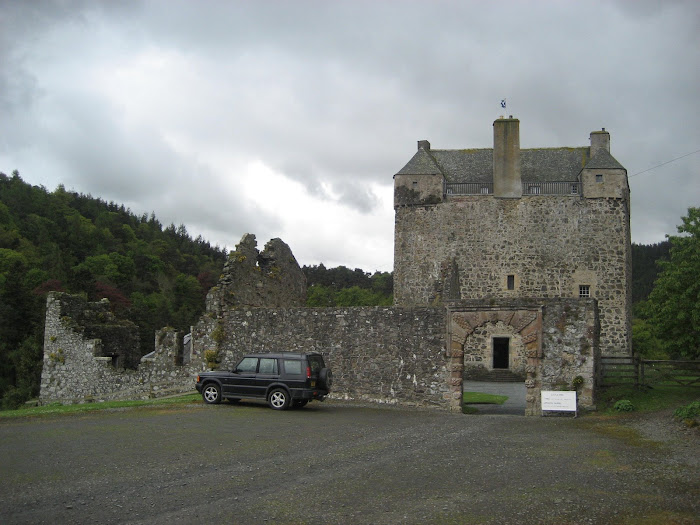 Neidpath Castle