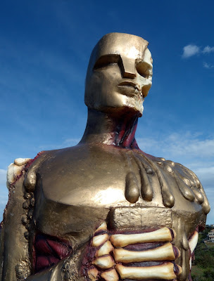 Gory Oscar statue DFACE
