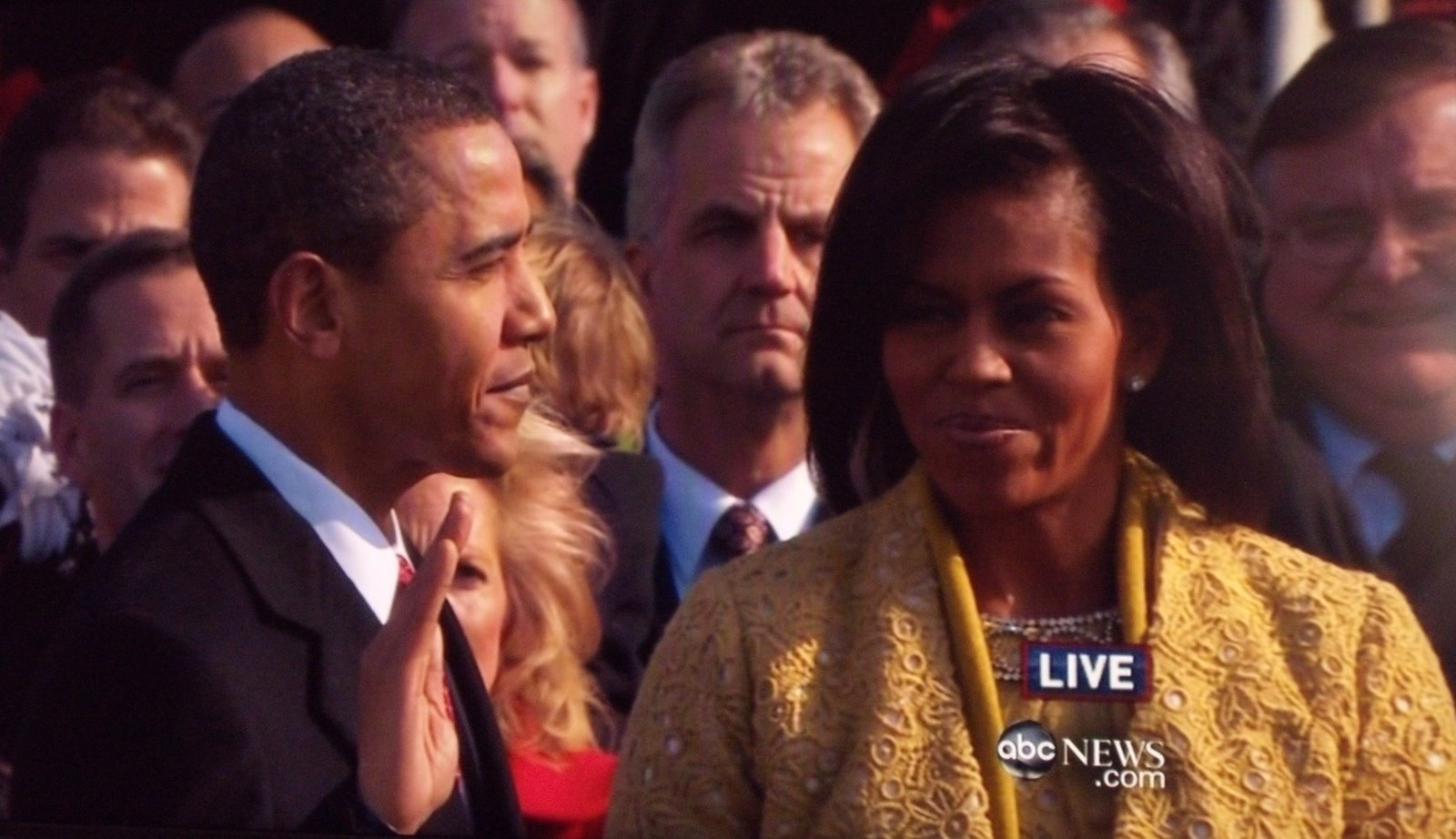 [president+obama+sworn+in+inauguration+day.JPG]
