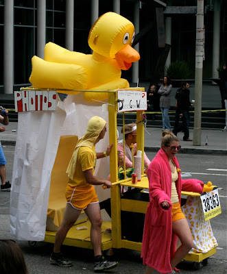 Duck float Bay to Breakers 2010