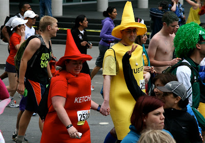 Ketchup and mustard Bay to Breakers 2010