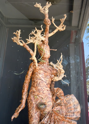 Eiotown tree dress mannequin