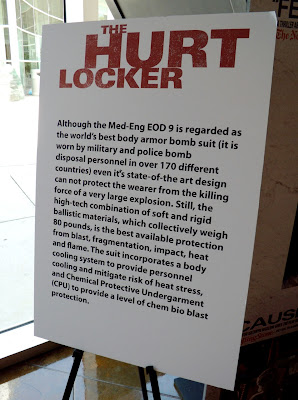 فيلم (خزانة الألم) (The Hurt Locker‏) الحائز على جائزة الاوسكار لعام 2009- يحكي قصة الجيش الامريكي المحتل في العراق The+Hurt+Locker+bomb+suit+info
