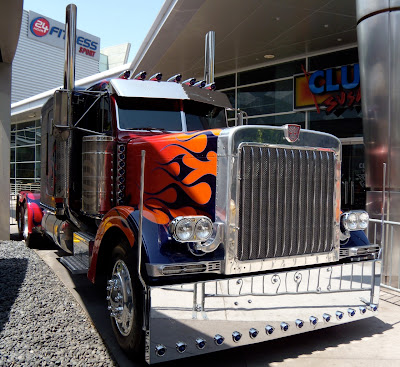 Transformers 2 Autobot leader Optimus Prime truck