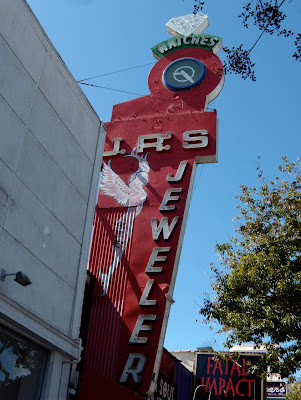 JR's Jewelers angel sign