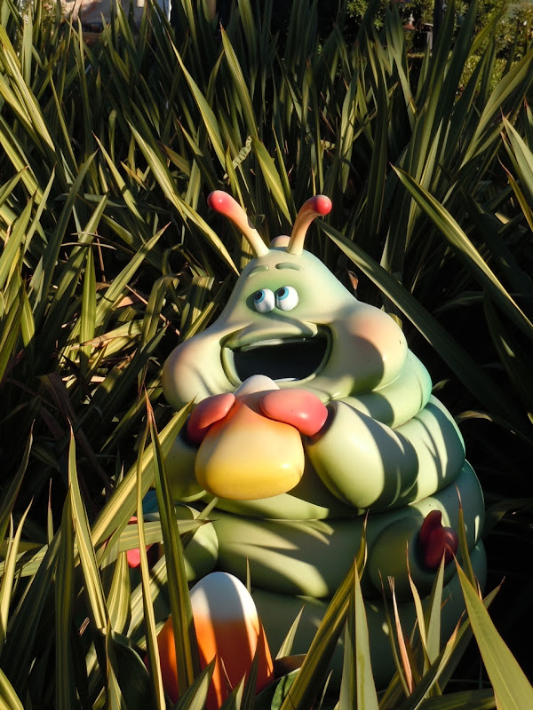 Disneyland Bug's Life Heimlich